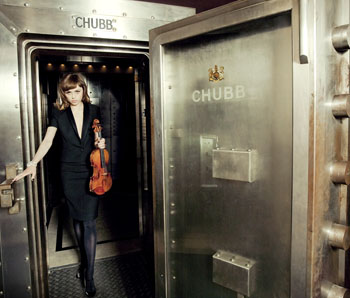 Hidden Acoustics: Ruth Palmer plays solo violin in unusual places