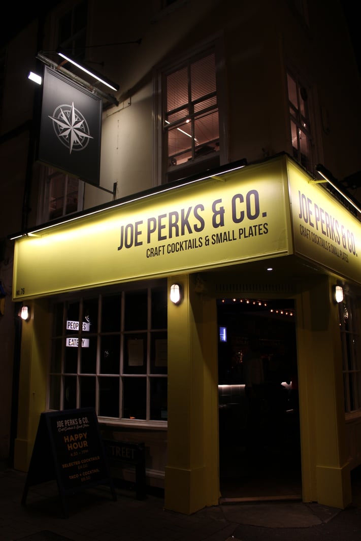 Guide to pubs and bars in Oxford and Oxfordshire Daily Info