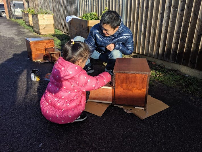Making birdboxes with Naturehood Oxford